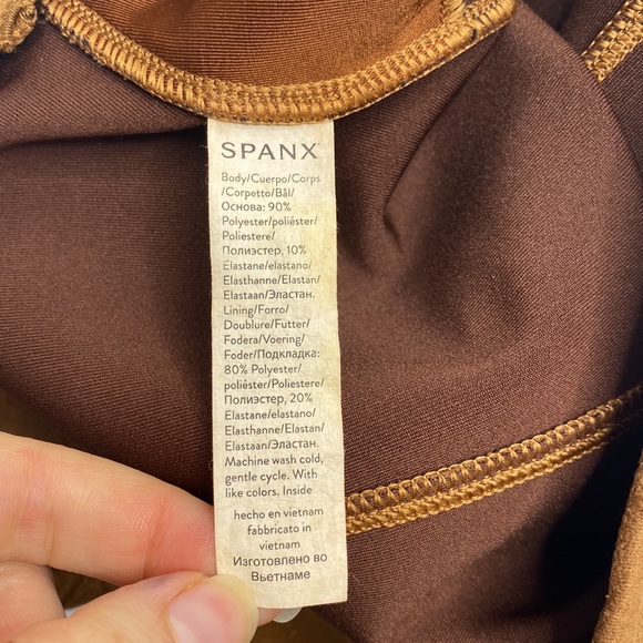 Spanx Faux Suede Flare Pants in Rich Caramel Size S - Picture 3 of 3